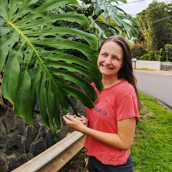 Meet your Posher, Emily - Picture 5 of 5